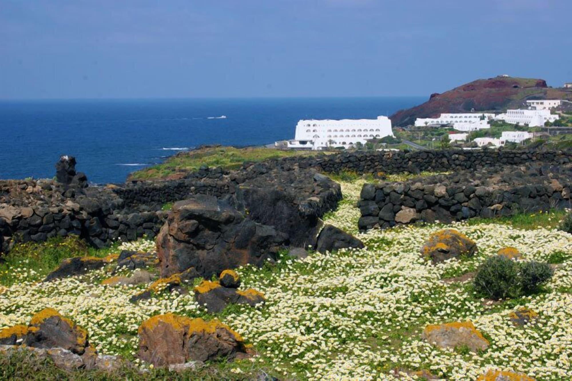 Cossyra Hotel Madonna Delle Grazie Dış mekan fotoğraf