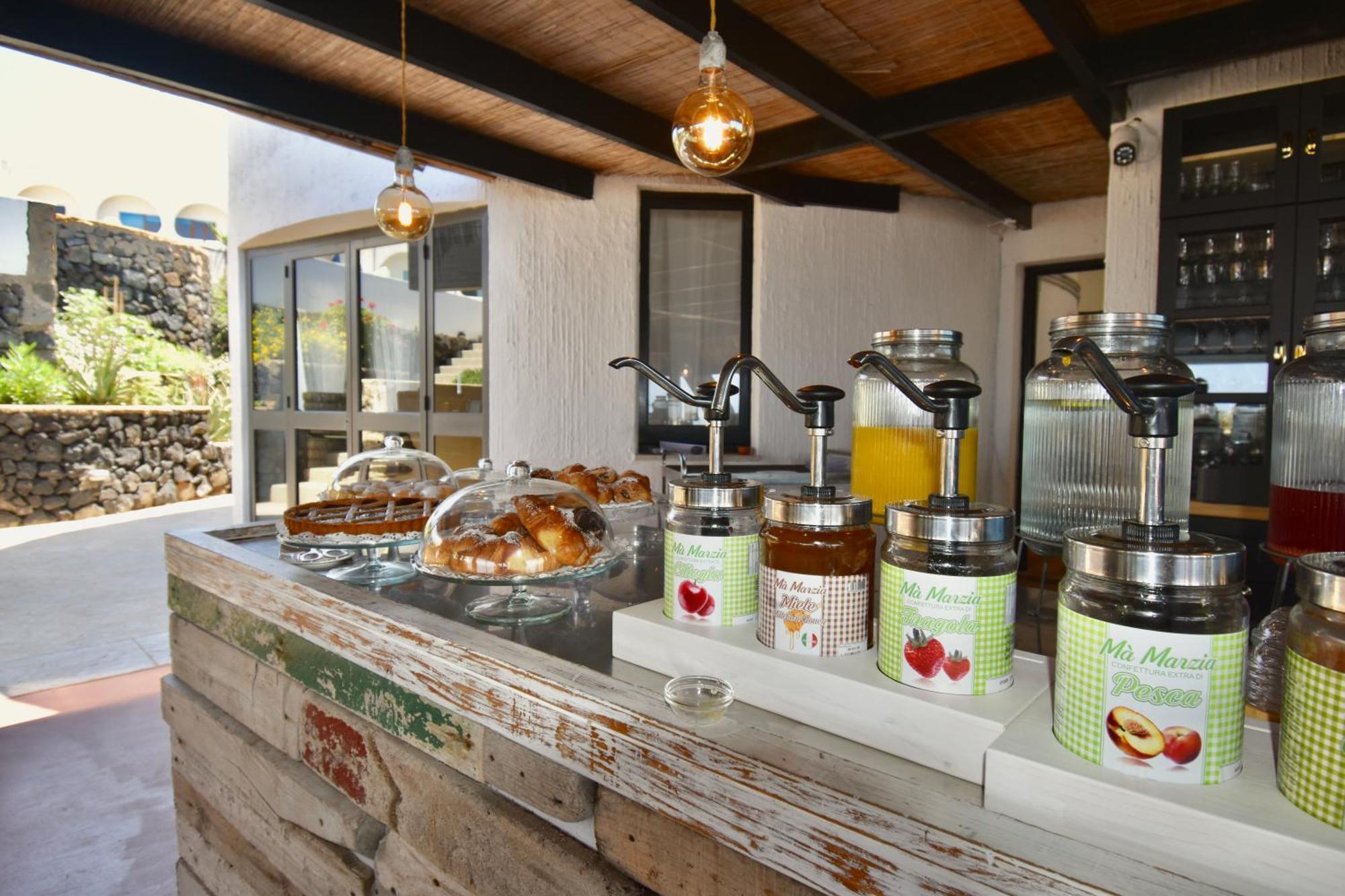 Cossyra Hotel Madonna Delle Grazie Dış mekan fotoğraf