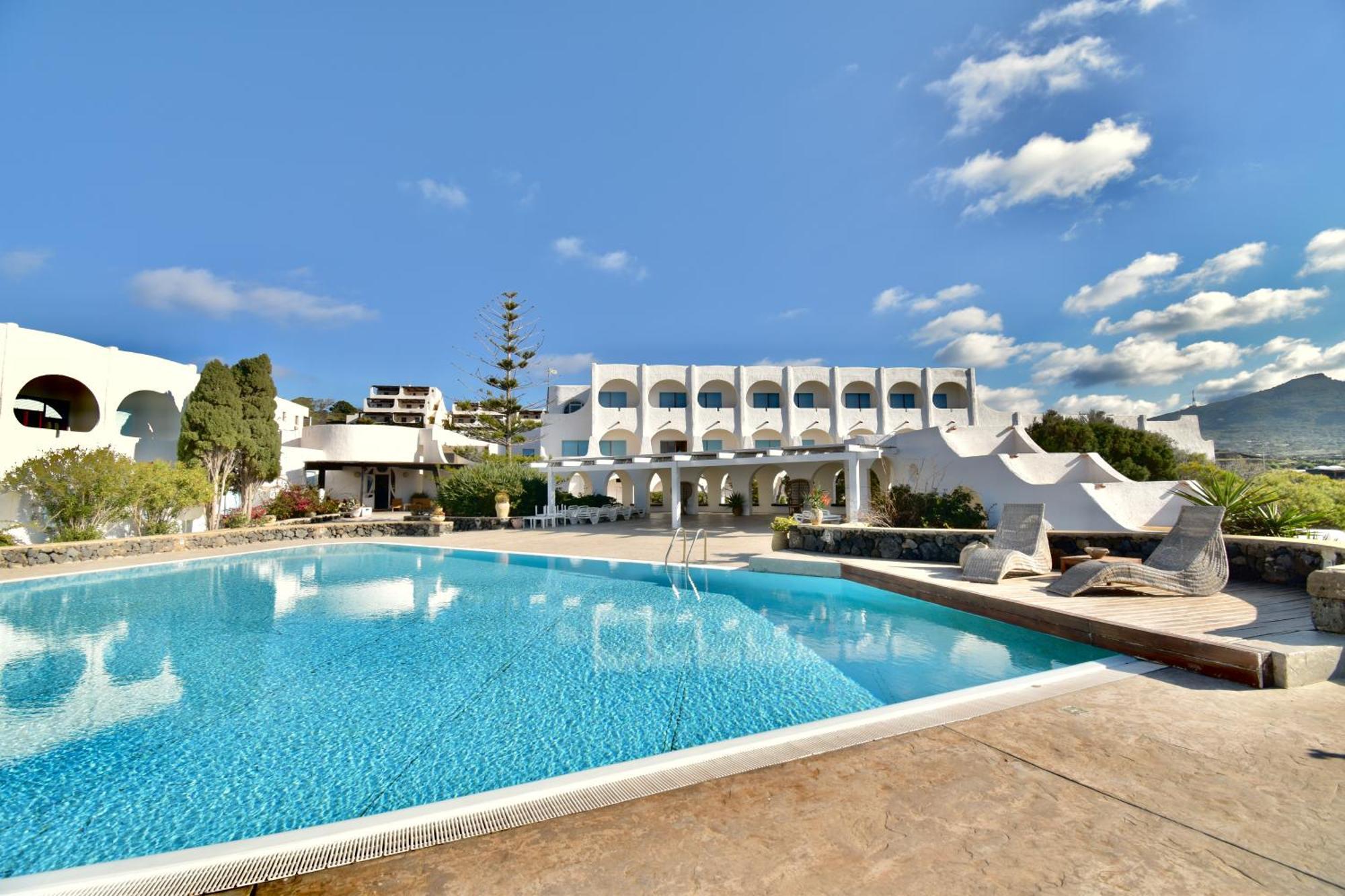 Cossyra Hotel Madonna Delle Grazie Dış mekan fotoğraf